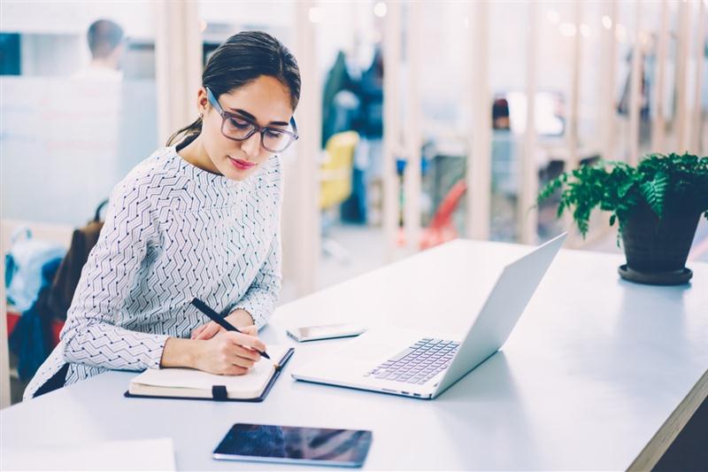 Thành phần và cách tạo lập mẫu báo cáo hàng tháng về thu chi nội bộ