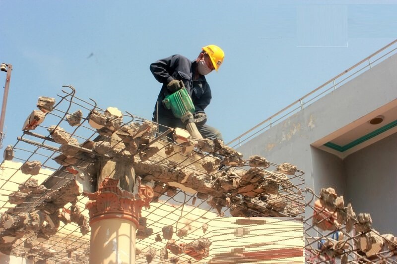 Tháo dỡ công trình xây dựng