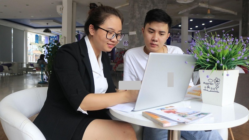 Thấu hiểu khách hàng