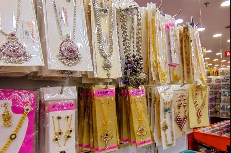 Thế giới trang sức mỹ ký đa dạng