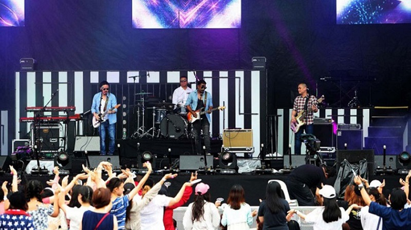 R&B có hai dòng nhạc điển hình 