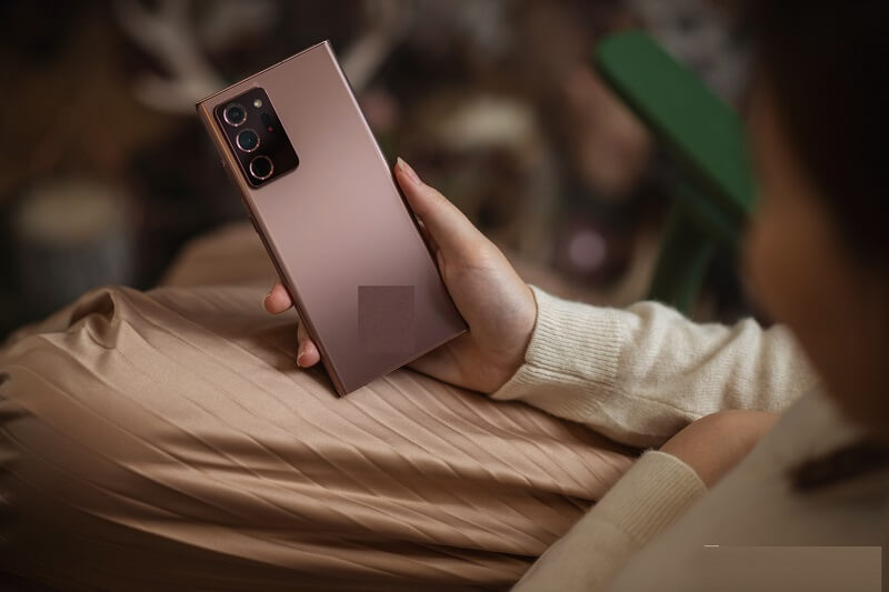 Flagship sở hữu thiết kế thời thượng