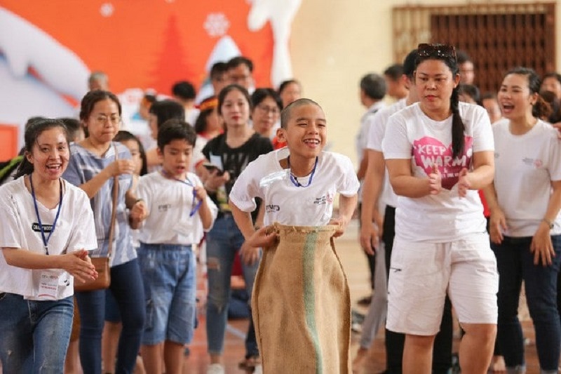 Luôn ở bên cạnh để giúp đỡ con cải thiện mỗi ngày