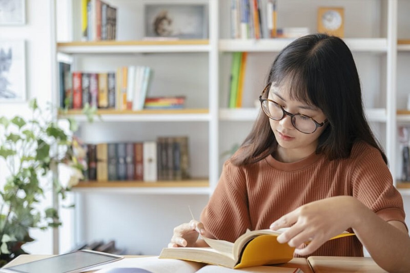 Đọc sách mỗi ngày 