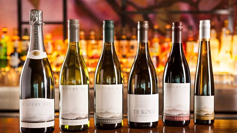 Cần cung cấp thông tin về các loại rượu sản xuất và phân phối