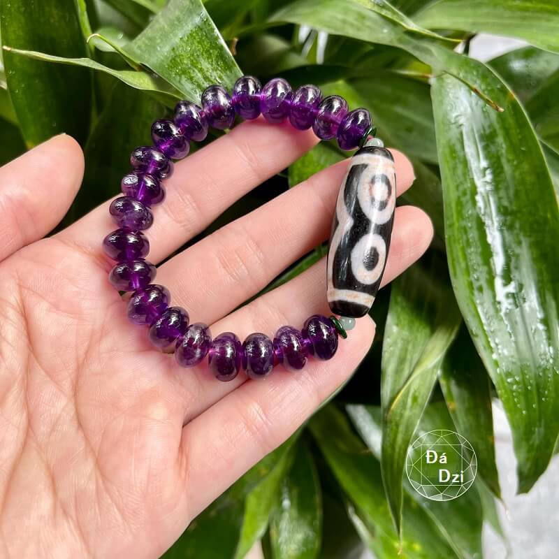 Ý nghĩa của đá Dzi trên phương diện phong thủy