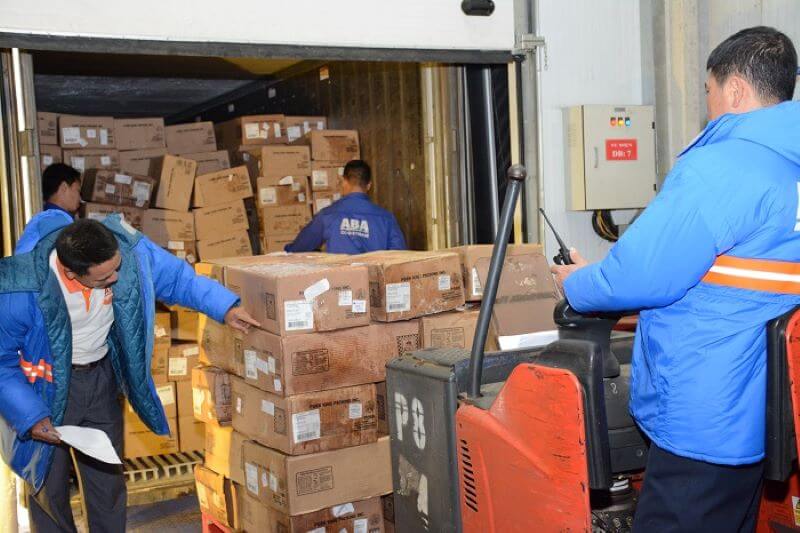 Công việc thu thập và phân tích hàng hóa trước khi đưa vào vận chuyển