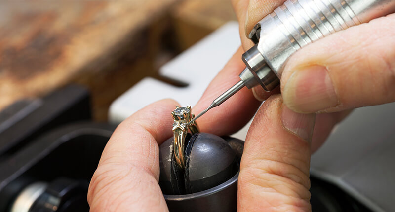 Những công việc cụ thể trong nghề thợ bạc