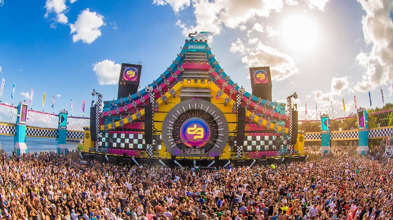 Tổ chức event ngoài trời là gì