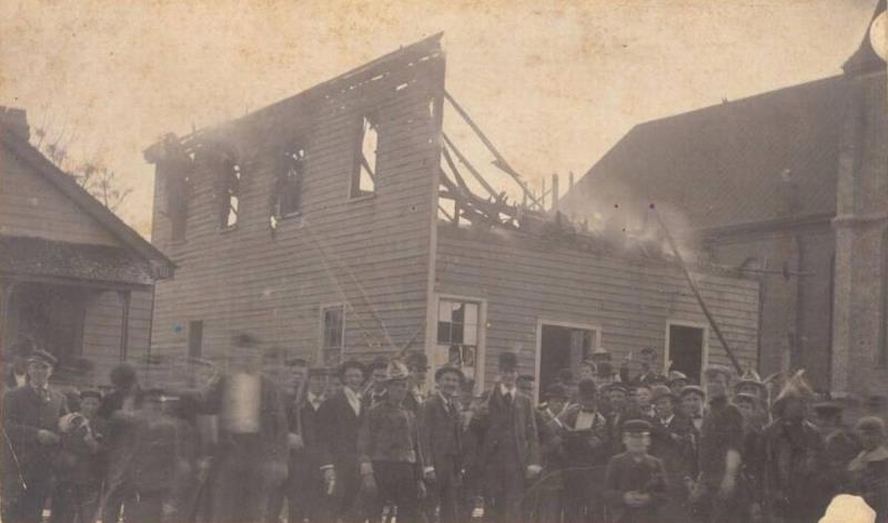 Tổng quan về khái niệm đảo chính