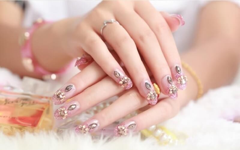 Móng đắp gel có tuổi thọ khá dài