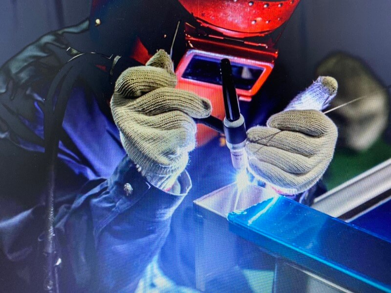 Phương pháp hàn TIG phù hợp nhất để hàn các tấm kim loại mỏng