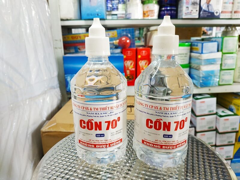 Uống nhầm cồn 70 độ và những tác hại không mong muốn