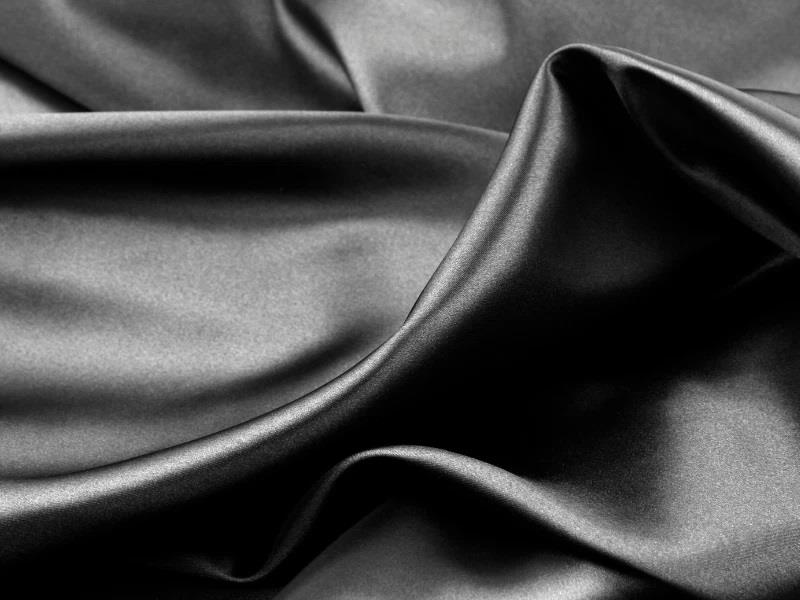 Vải Kate Silk thường được sử dụng để may đồng phục