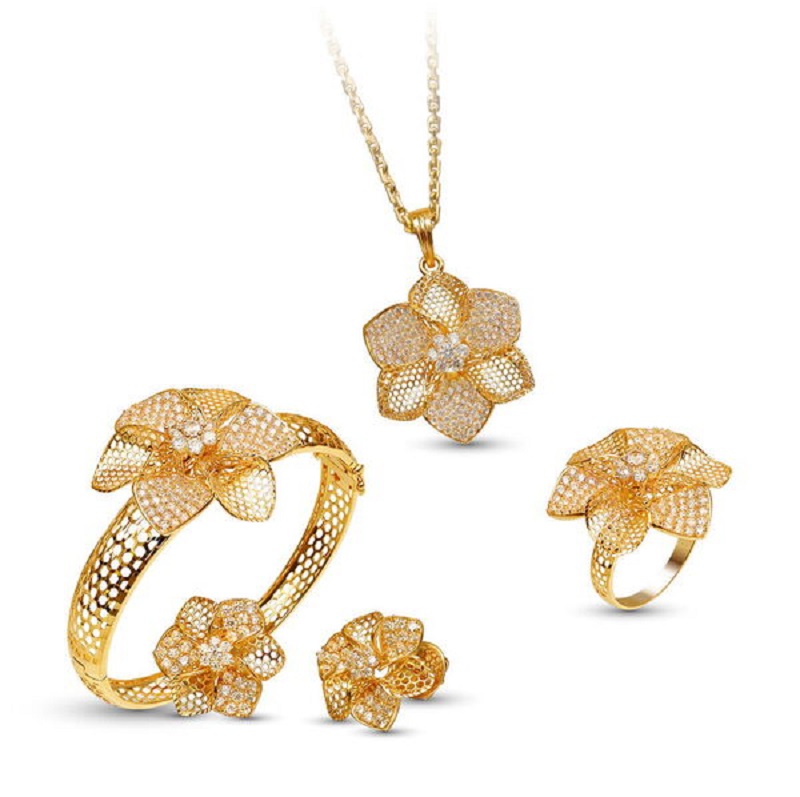 Vàng non có bị xỉn màu không