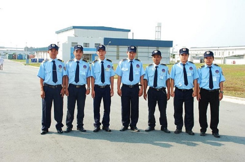 Khác hoàn toàn với bảo vệ