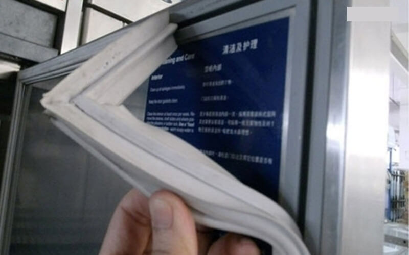 Viền cao su bị lão hóa