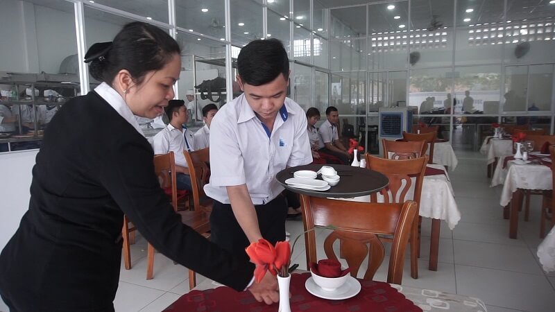 Hình thức khi viết đơn xin việc phục vụ