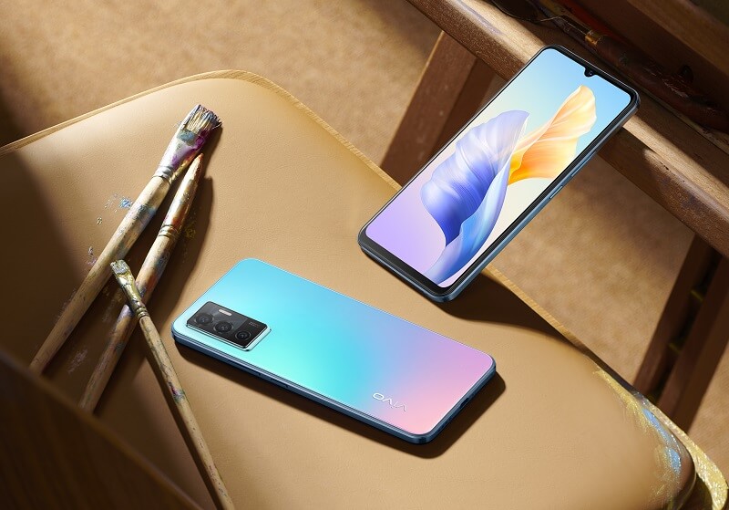 Vivo cũng đưa công nghệ màn hình giọt nước lên các sản phẩm của mình