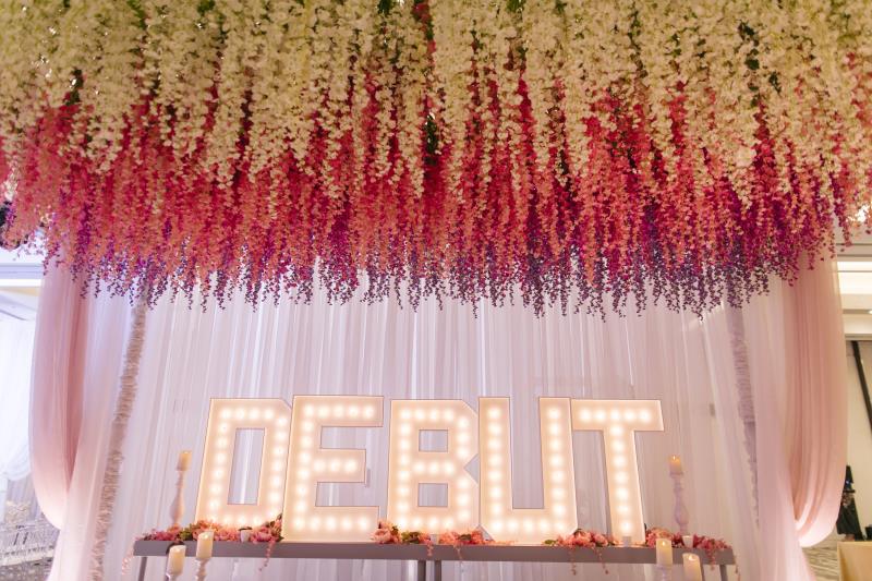 Giải mã thuật ngữ debut