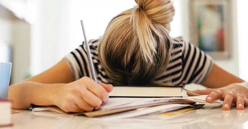 Khắc phục những lý do ảnh hưởng tới sự tập trung, học tập của bạn.