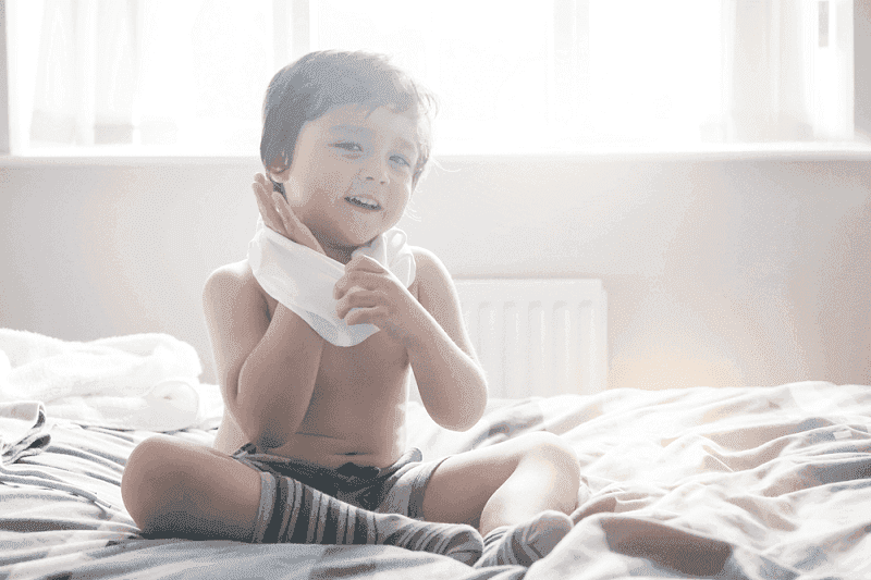 cha mẹ nên khuyến khích con sống tự lập