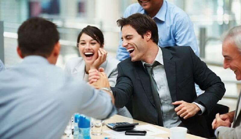 Nhân viên kinh doanh mỹ phẩm làm gì?