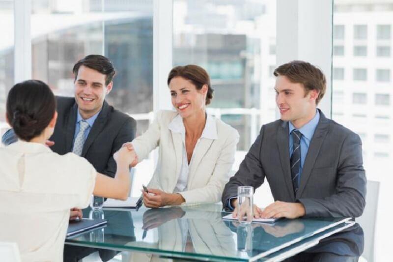 Bạn có nên hỏi ngược lại nhà tuyển dụng trong buổi phỏng vấn content marketing?