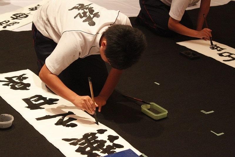 Có nên học cả hai loại chữ cùng một lúc?