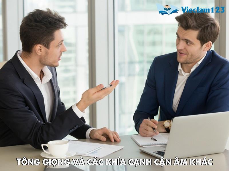 Tông giọng và các khía cạnh cận âm khác