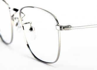 Thuyết minh về kính đeo mắt