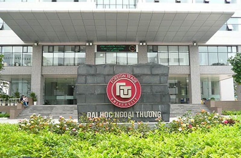 ngành tiếng anh thương mại học trường nào