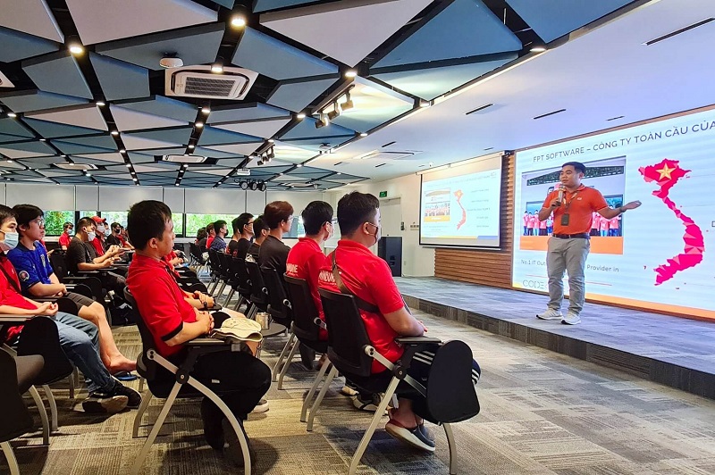 quản lý kinh tế ra làm gì