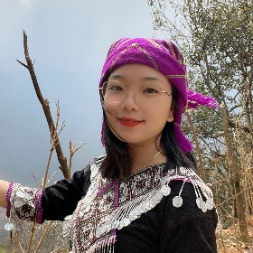 Lò Thuý Hằng 